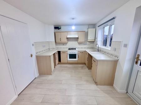 3 bedroom Semi-detached house to let in Highgate, Ashby-De-La-Zouch, LE65