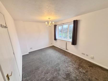 3 bedroom Semi-detached house to let in Highgate, Ashby-De-La-Zouch, LE65