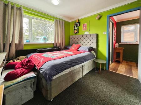 3 bedroom Semi-detached house for sale in Arnold Avenue, Gonerby Hill Foot, Grantham, NG31