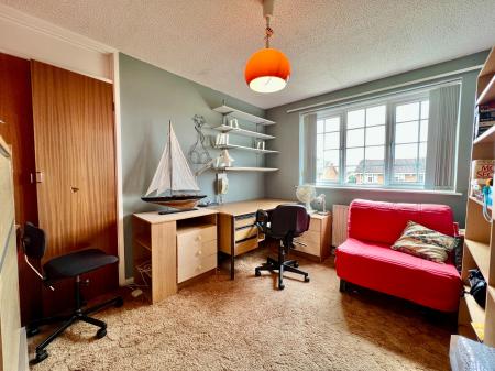 4 bedroom Detached house for sale in Barrowby Road, Grantham, NG31