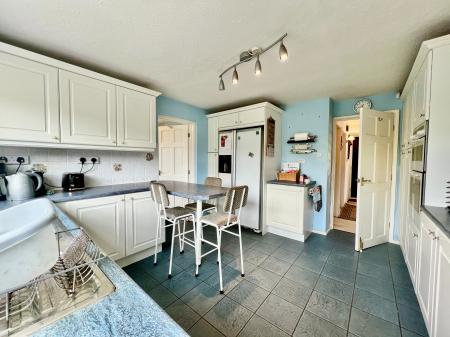 4 bedroom Detached house for sale in Barrowby Road, Grantham, NG31