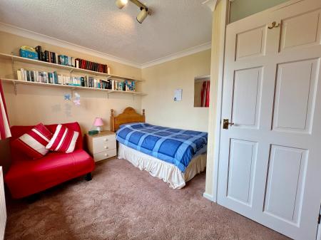 4 bedroom Detached house for sale in Barrowby Road, Grantham, NG31