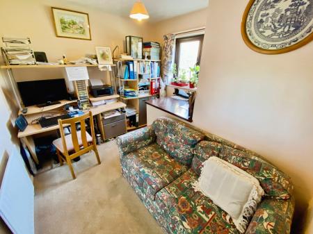 4 bedroom Detached house for sale in Belton Grove, Grantham, NG31