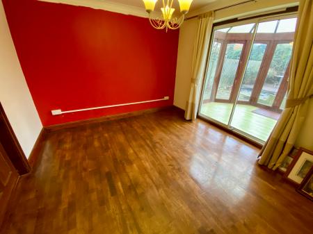 4 bedroom Detached house for sale in Bennington Close, Long Bennington, Newark, NG23