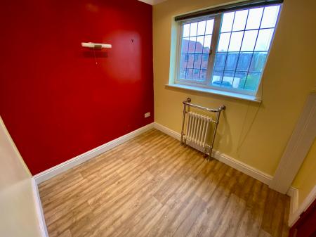 4 bedroom Detached house for sale in Bennington Close, Long Bennington, Newark, NG23