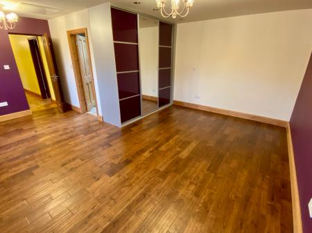 4 bedroom Detached house for sale in Bennington Close, Long Bennington, Newark, NG23