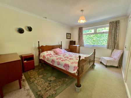 3 bedroom Bungalow for sale in Croft Drive, Grantham, NG31