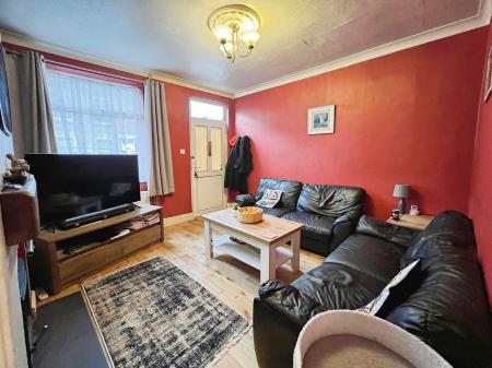 4 bedroom Terraced House for sale in Dudley Road, Grantham, NG31