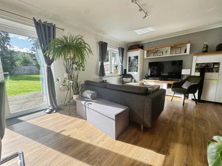 3 bedroom Semi-detached house for sale in Harrowby Lane, Grantham, NG31