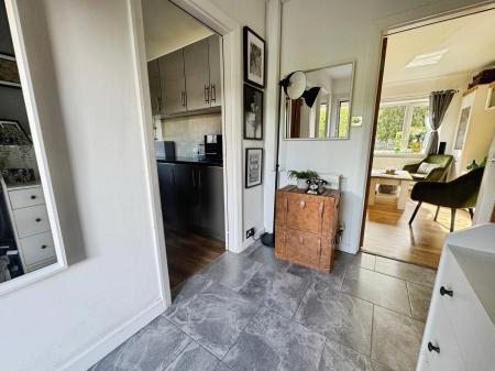 3 bedroom Semi-detached house for sale in Harrowby Lane, Grantham, NG31