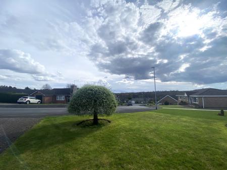 2 bedroom Detached bungalow for sale in Hillside Drive, Grantham, NG31