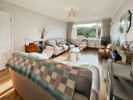 3 bedroom Bungalow for sale in Longcliffe Road, Grantham, NG31