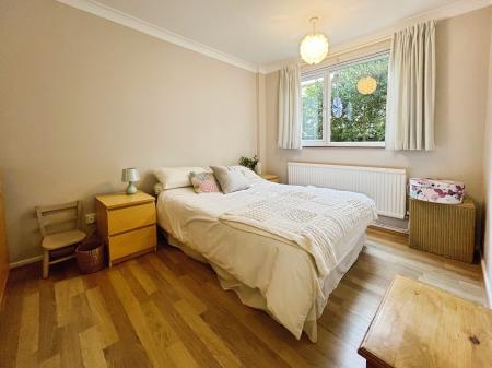 3 bedroom Bungalow for sale in Longcliffe Road, Grantham, NG31