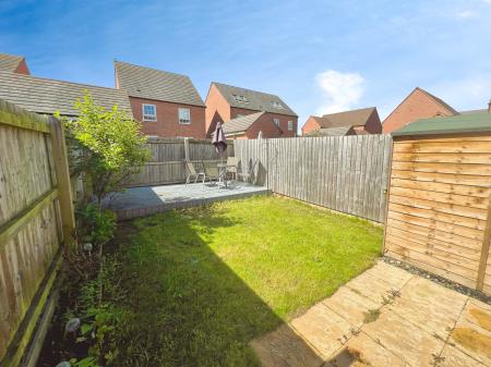 2 bedroom End of terrace house for sale in Peveril Place, Grantham, NG31