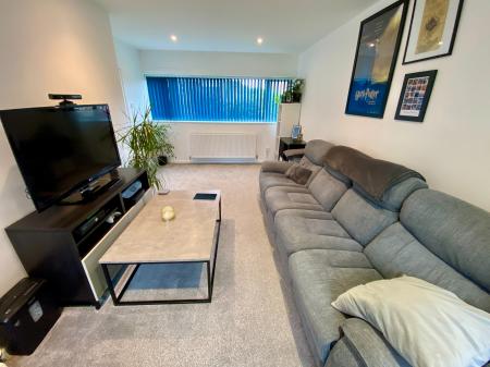 3 bedroom Semi-detached house for sale in Saltersford Grove, Grantham, NG31