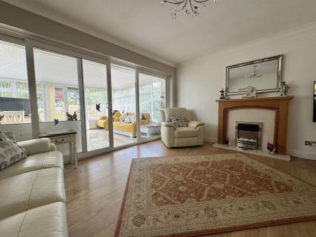 2 bedroom Bungalow for sale in Saltersford Road, Grantham, NG31