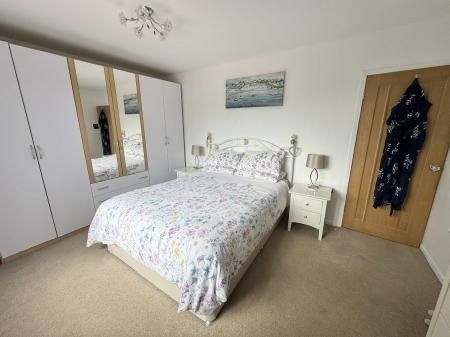 2 bedroom Bungalow for sale in Saltersford Road, Grantham, NG31