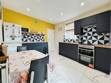 2 bedroom Terraced House for sale in Springfield Road, Grantham, NG31