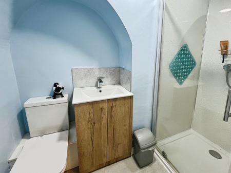 2 bedroom Terraced House for sale in Springfield Road, Grantham, NG31