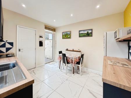 2 bedroom Terraced House for sale in Springfield Road, Grantham, NG31