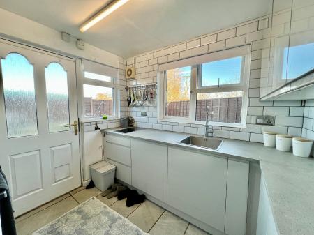 2 bedroom Bungalow for sale in Lime Tree Close, Fulbeck, Grantham, NG32