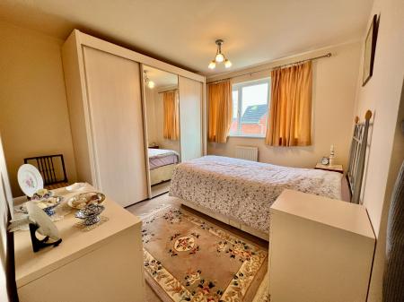 4 bedroom Detached house for sale in Berkshire Drive, Grantham, NG31