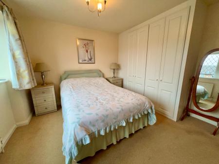 4 bedroom Detached house for sale in Berkshire Drive, Grantham, NG31