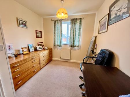 4 bedroom Detached house for sale in Berkshire Drive, Grantham, NG31