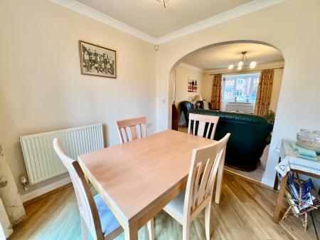 4 bedroom Detached house for sale in Berkshire Drive, Grantham, NG31