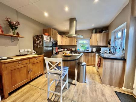 4 bedroom End of terrace house for sale in Castlegate, Grantham, NG31