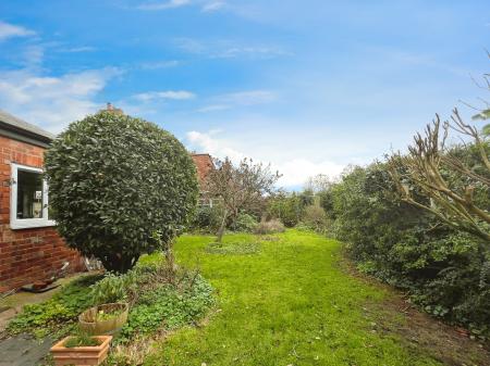 4 bedroom End of terrace house for sale in Castlegate, Grantham, NG31