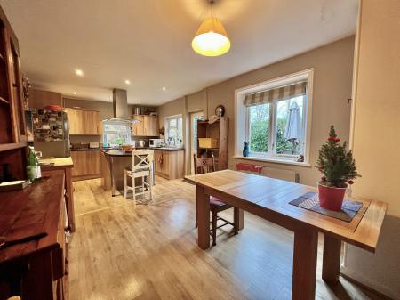 4 bedroom End of terrace house for sale in Castlegate, Grantham, NG31