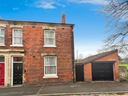 4 bedroom End of terrace house for sale in Castlegate, Grantham, NG31
