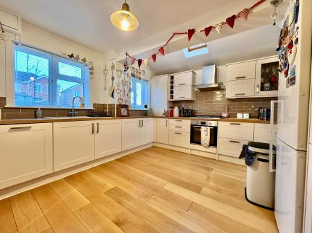 3 bedroom Detached house for sale in Baysdale Grove, Grantham, NG31