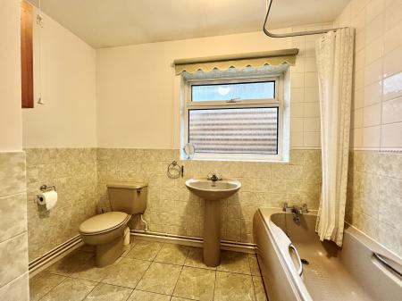 3 bedroom Detached bungalow for sale in Winchester Road, Grantham, NG31