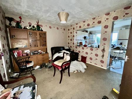 4 bedroom Semi-detached house for sale in Hawksdale Close, Grantham, Grantham, NG31