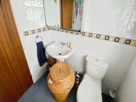 3 bedroom Semi-detached house for sale in The Crescent, Wilsford, NG32