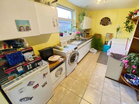 3 bedroom Semi-detached house for sale in The Crescent, Wilsford, NG32