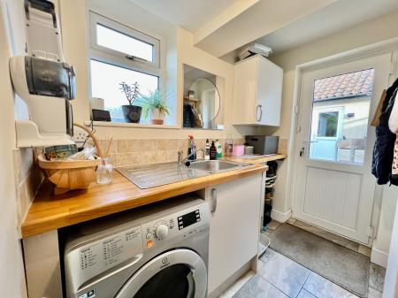 3 bedroom Detached house for sale in Newton Way, Woolsthorpe By Colsterworth, Grantham, NG33