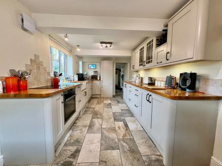 3 bedroom Detached house for sale in Newton Way, Woolsthorpe By Colsterworth, Grantham, NG33