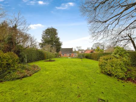 3 bedroom Detached house for sale in Hill Avenue, Grantham, NG31