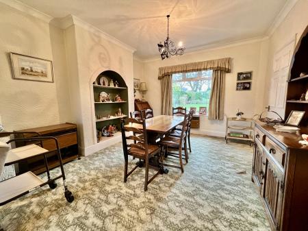 3 bedroom Detached house for sale in Hill Avenue, Grantham, NG31