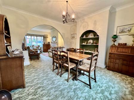 3 bedroom Detached house for sale in Hill Avenue, Grantham, NG31