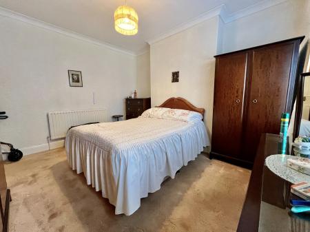 3 bedroom Detached house for sale in Hill Avenue, Grantham, NG31