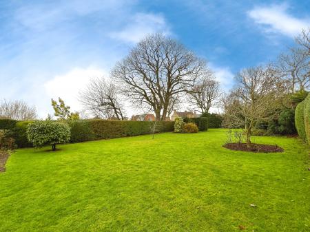 3 bedroom Detached house for sale in Hill Avenue, Grantham, NG31