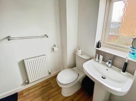 3 bedroom End of terrace house for sale in Watt Avenue, Colsterworth, Grantham, NG33