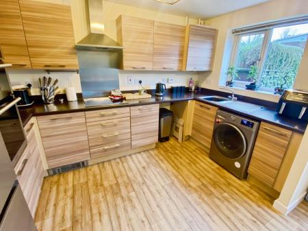 3 bedroom End of terrace house for sale in Watt Avenue, Colsterworth, Grantham, NG33