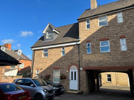 Montanari Court, Avenue Road, Grantham, NG31