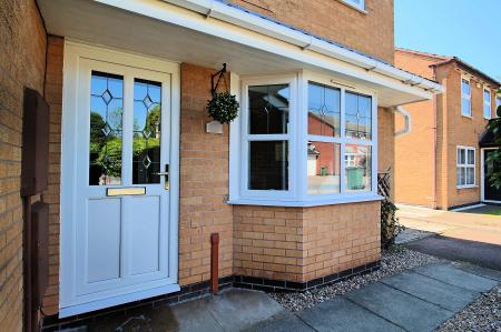 3 bedroom Town house for sale in Acacia Close, Leicester Forest East, LE3