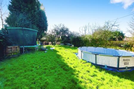 3 bedroom Semi-detached house for sale in Acres Road, Leicester Forest East, LE3